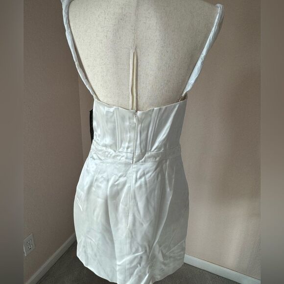 NWT RETROFETE Evalina Dress Whitesatin bridal mini with rhinestone straps. Sz M - Picture 5 of 16